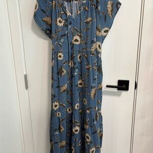 Wonderly Blue Floral Tiered Maxi Dress with Cream Accents